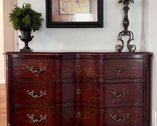 Dresser / Three Drawer Chest