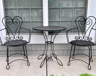 Outdoor Table and Chairs / Ice Cream Parlor Table and Chairs