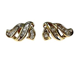 14kt Yellow Gold Baguette Diamond Stud Earrings