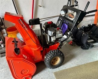 Ariens Platinum 24 Snowblower