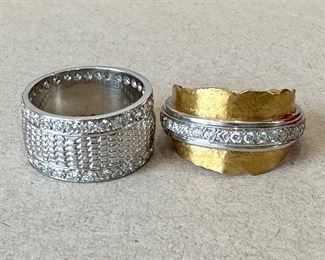 Diane King (England) Platinum & Diamond Basket Weave Ring (left)
Sam Shaw Designs Platinum, 22K, & Diamond Ring (right)