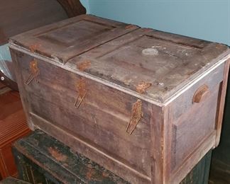 Fireless Cook Stove or Insulated Food Carrier