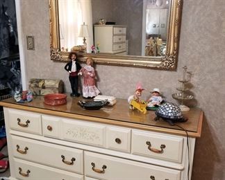 Sugar ‘n Spice dresser