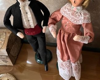 Byers Choice carolers