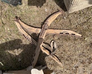 Antique wooden horse haimes