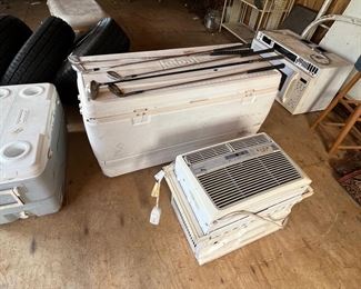 Small air conditioner