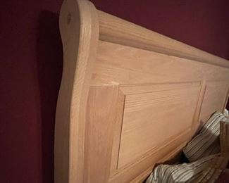 HEADBOARD
