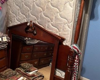 Mirror and Queen poster bed