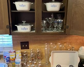 Corningware and lots of nice kitchen items
