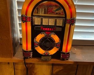 Mini Crosley cassette / radio juke box