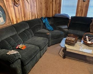 Large recliner corner sectional w/ sleeper on right end
