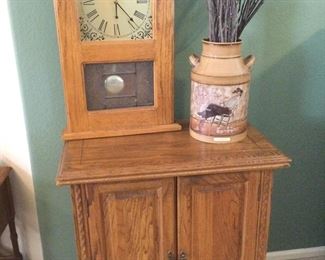 Welcome To Clydes 6 Shooter Bar