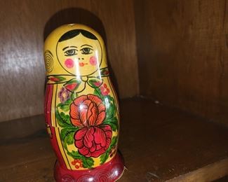 1 of 3 sets of nesting dolls