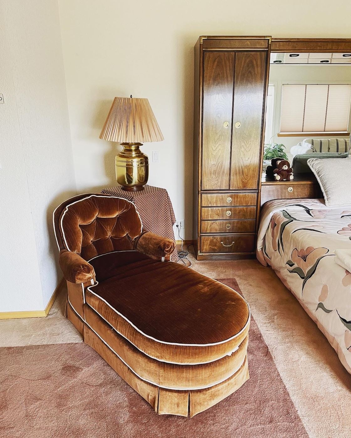 Steilacoom Estate Sale high end starts on 8/5/2023