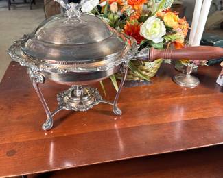 Towle silver plated chaffing dish with handle 15"H x 10"