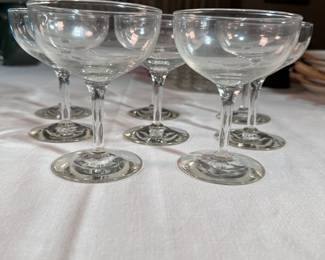 Set of 8 champagne glasses
