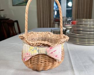 Basket with handle and fabric bow - good used condition 12"H