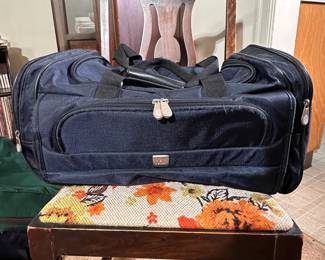 Rectangular Delsey gym/overnight suitcase, good condition 20"W