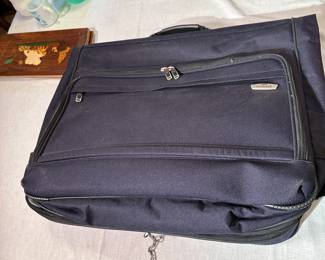 Embark canvas suit bag, good condition