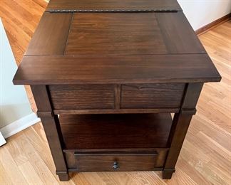 Gately 1 drawer flip-top end table with power outlets