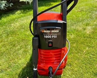 Like New Black & Decker 1900 PSI Electric Pressure Washer