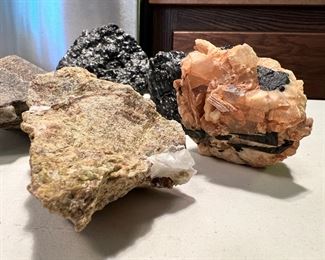 Nice amateur geology collection, including a specimen consisting of black tourmaline with lepidolite, quarts and micas(Specimen on the right)