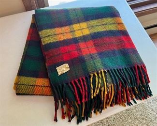 Horner Woolen Mills stadium blanket in excellent vintage condition!