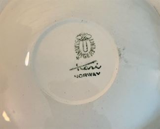 Set of 3 vintage Stavangerflint Norway 5” square plates by Kari