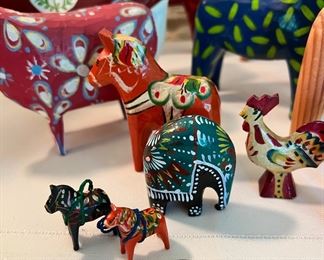 Dala’s tiny and big, rooster, cow, sheep and elephant!