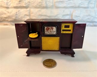 Vintage Ideal Bakelite doll house entertainment cabinet