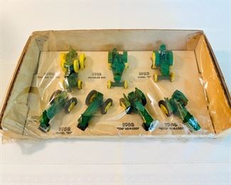 1960’s John Deere ‘Milestones In John Deere Tractor Designs’ No. 560 complete set in original packaging
