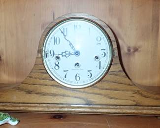 MANTEL CLOCK