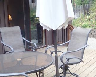 OUTDOOR PATIO TABLE CHAIRS & UMBRELLA