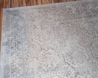 AREA RUG