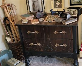 Vintage dresser