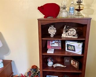 FLOWERS AND PIC FRAMES