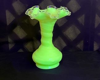 Fenton Ivory Crest Double Crimp Swirl Vase