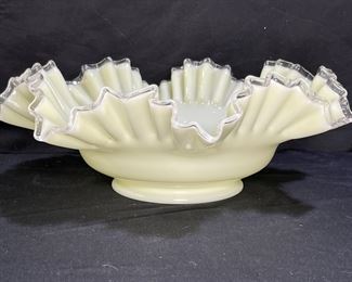 Fenton Ivory Crest Large Edge Centerpiece Bowl