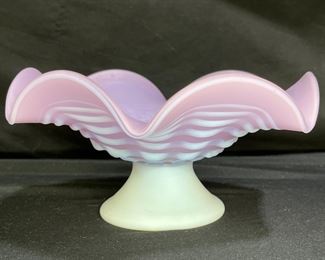 Vtg Hand Blown Satin Lilac Ruffled Pedestal Bowl