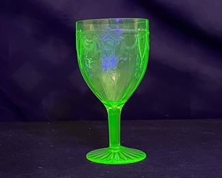 Hocking Cameo Ballerina Uranium Glass Goblet
