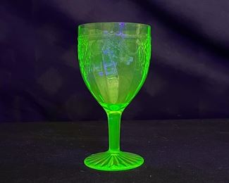 Hocking Cameo Ballerina Uranium Glass Goblet