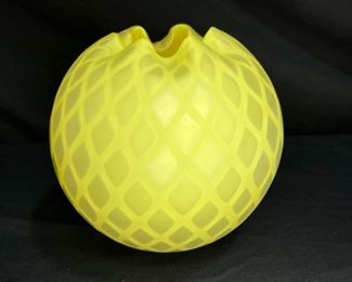 Lg Mt. Washington Satin MOP Quilted Rose Bowl