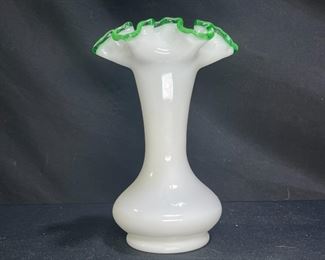 VTG Fenton Emerald Crest Ruffled Edge Vase