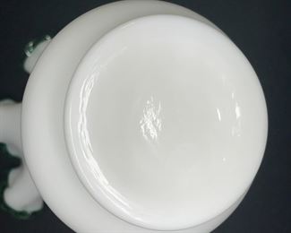 VTG Fenton Emerald Crest Ruffled Edge Vase