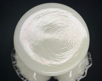 VTG Fenton Ivory Crest Ruffled Top Hat Vase