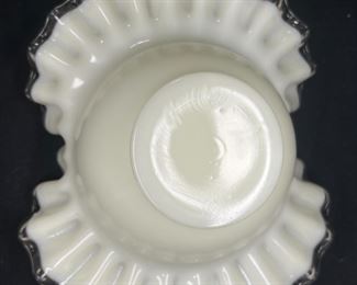 Fenton Ivory Crest Ruffled Uranium Bowl