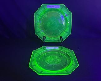 2 Anchor Hocking Uranium Glass Plates