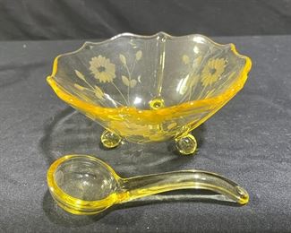 VTG Lancaster Jubilee Yellow Table Set