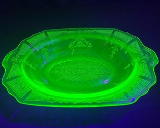 Anchor Hocking Uranium Glass Serving Bowl