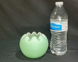 Fenton Uranium Glass Rose Bowl